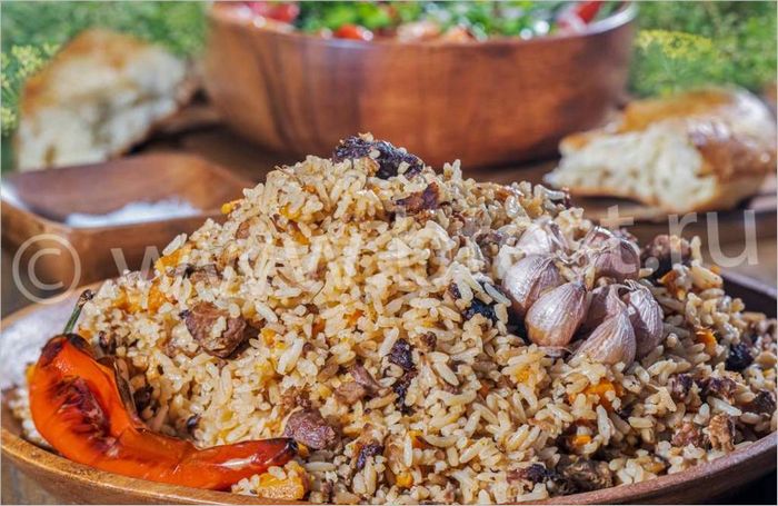 multicooker pilaf pilaf i en multicooker