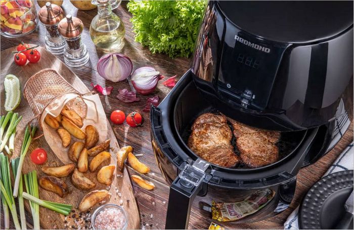 Redmond RAG-247 Airfryer