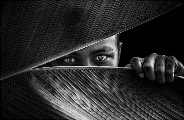 -andi-abdul-halil-indonesien-entry-open-competition-portraiture-sony-world-photography-awards-2023_landscape_2400x980