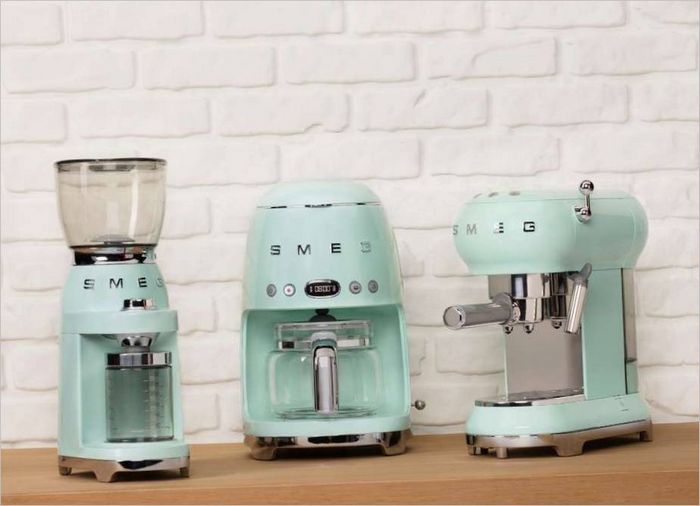 Smeg CGF01 kaffekværn