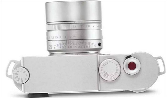 Leica