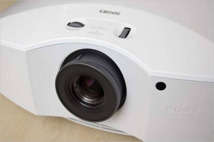 Sony VPL-HW40ES biografprojektor