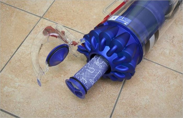 Dyson DC42 Allergy opretstående støvsuger testDyson_DC42_Allergy_7